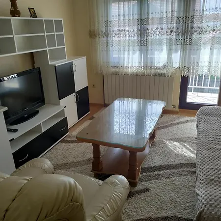 Apartman 5 Jezera